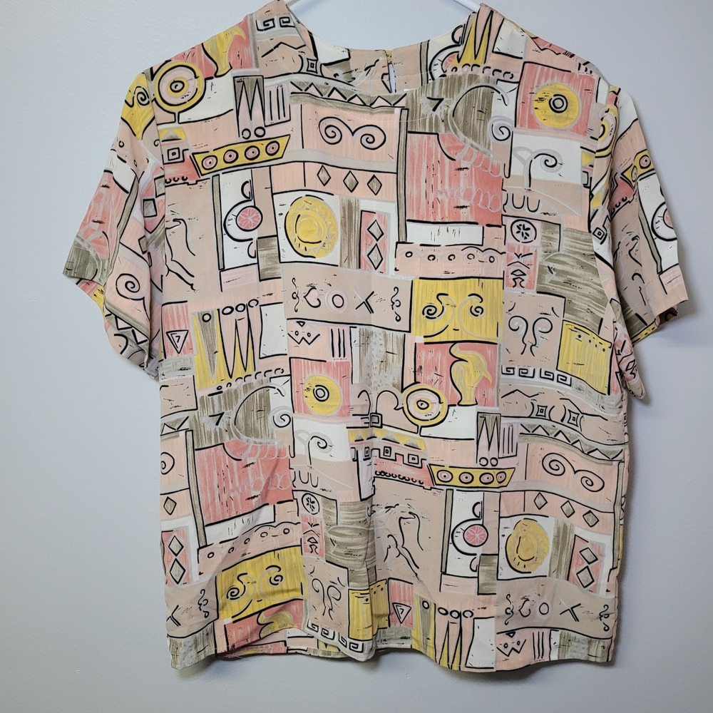 Renaissance Sportswear Petite Medium Abstract Geometric Blouse Shoulder Pads
